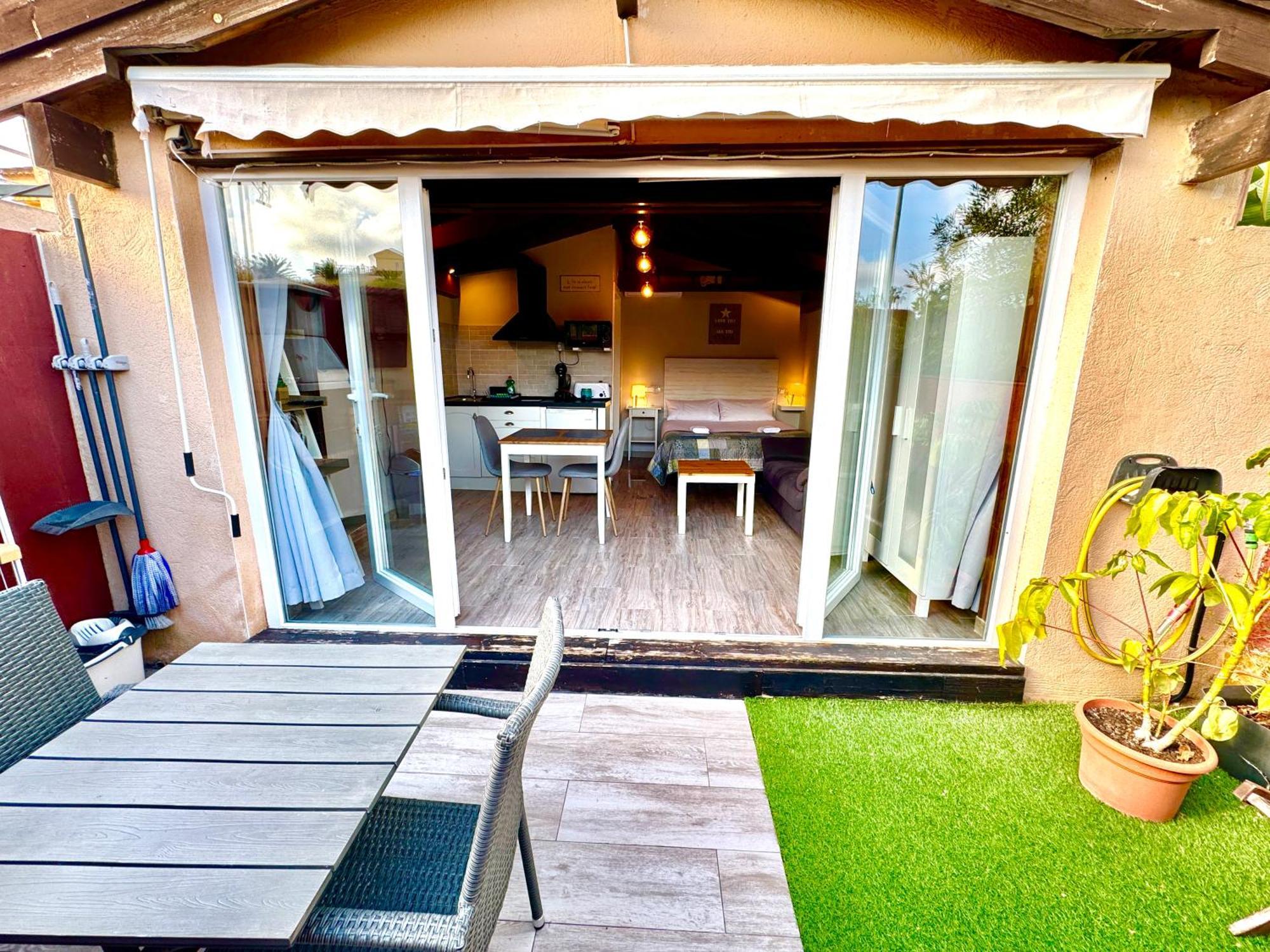 3 Casita-Estudio Con Jardin En La Playa Puerto Marino Esterno foto